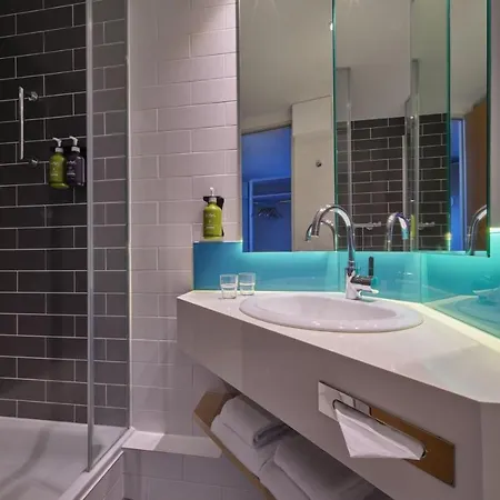 Hotel Express Cologne By Ihg 3*