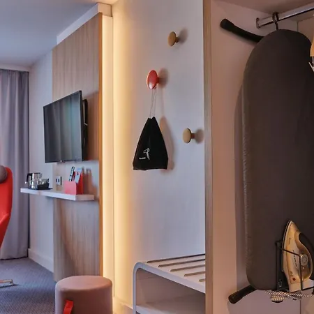 Hotel Express Cologne By Ihg 3*