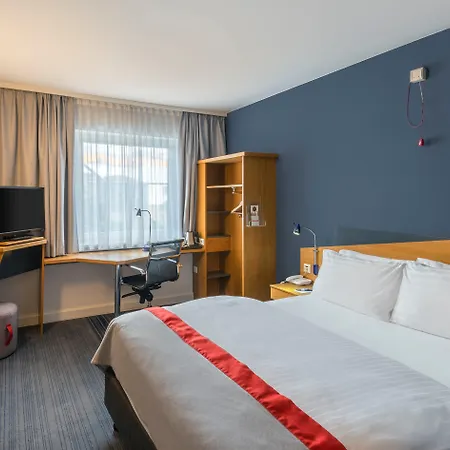 Express Cologne By Ihg טרויסדורף