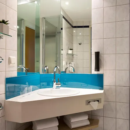 Express Cologne By Ihg 3* Τρόισντορφ