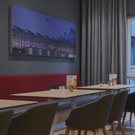 Express Cologne By Ihg מלון טרויסדורף