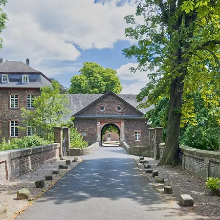 Express Cologne By Ihg מלון