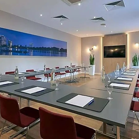 Hotel Express Cologne By Ihg