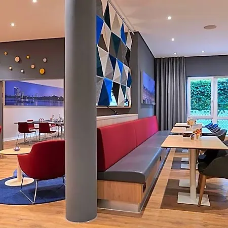 Hotel Express Cologne By Ihg