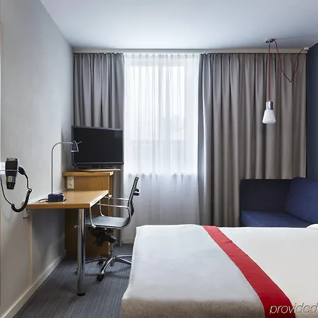 Express Cologne By Ihg מלון טרויסדורף