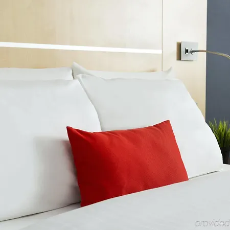 Hotel Express Cologne By Ihg 3*