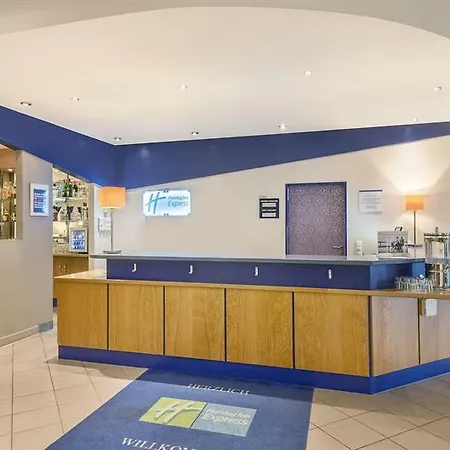 Express Cologne By Ihg מלון 3*