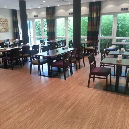 Hotel Express Cologne By Ihg 3*