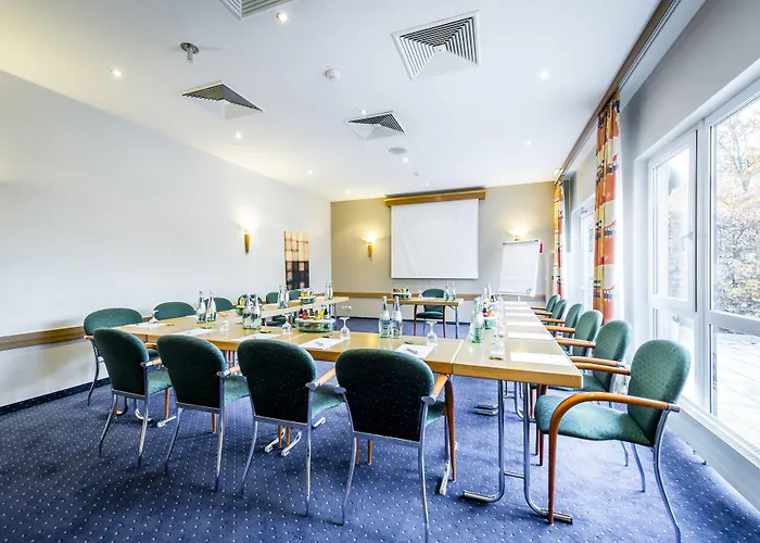 Express Cologne By Ihg 3*