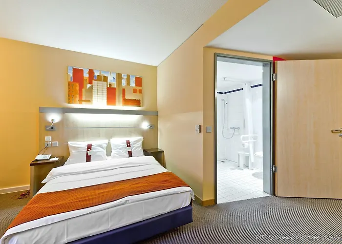 Hotel Express Cologne By Ihg 3*