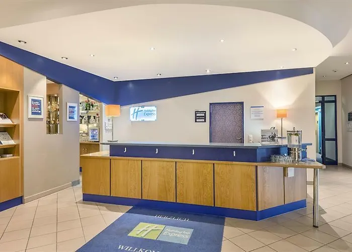 Express Cologne By Ihg Hotel 3*