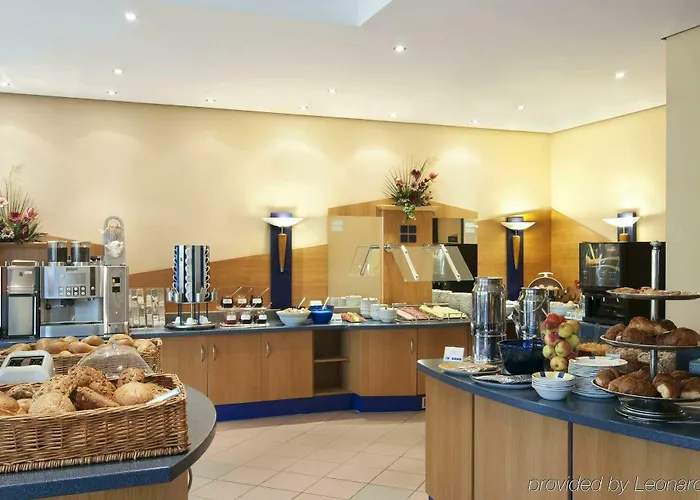 Hotel Express Cologne By Ihg 3*